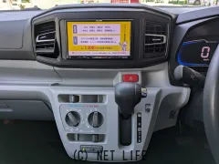 ダイハツ ミライース