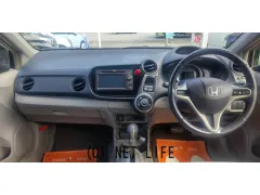 ホンダ インサイト