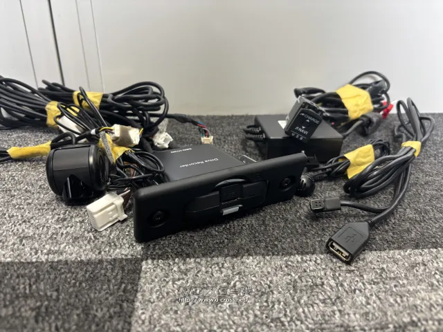 ナビ連動ドライブレコーダー、USBユニット一式付き! TV・カーナビ ダイハツ純正9インチスタイリッシュメモリーナビ