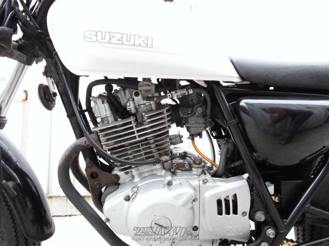 スズキ グラストラッカー250タンク ホワイト キャップ付き スズキ グラストラッカー (NJ47A・本土中古)・ホワイト&ブラック