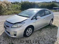 トヨタ プリウス