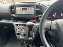 ダイハツ ミライース