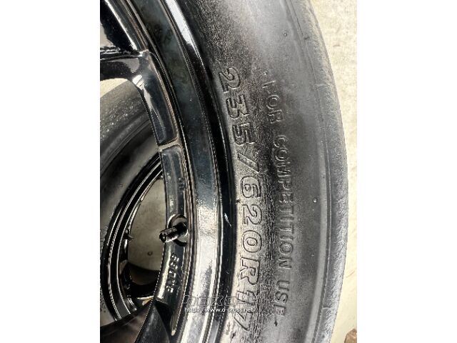 ホイール・タイヤ 17インチ×8J タイヤ競技用