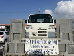 部品取車 ホンダアクティートラック　エアコン　パワステ4ＷＤ　5速 　外装部品上等です書類