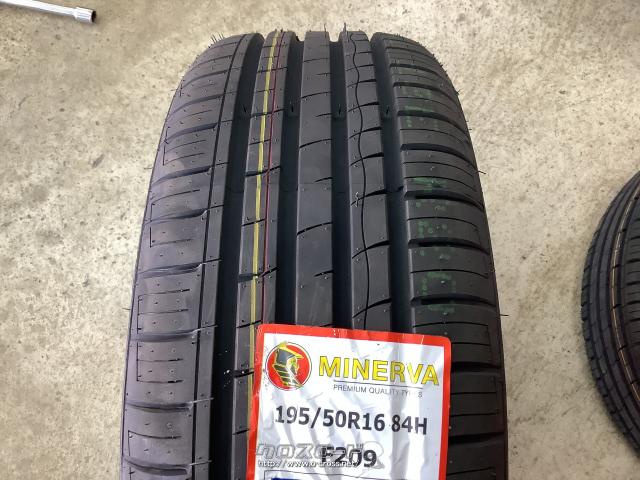 ホンダフィットRS純正アルミホイールタイヤセット フィット HONDA ホンダ フィットRS 純正 シャトル グレイス