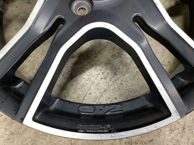 ホイール・16インチ中古OZレーシング アドレナリーナ4本set K61・ご 