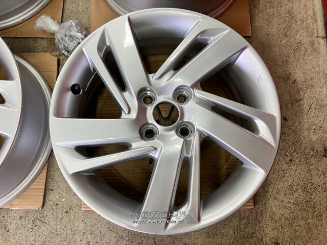 4本セット　新車外し　ライズ　純正ホイール ホイール・16インチ新車外しトヨタ ライズ Gグレード 純正アルミ