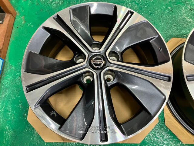リーフ,キックス純正アルミ4本セット17インチ6.5J 新車外し 美品】ニッサン キックス 純正 17in 6.5J +45 PCD114.3