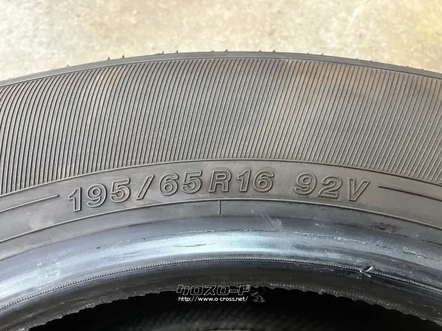 タイヤ 16インチ中古ヨコハマ195/65R16 1本×9部取り付け工賃込T53