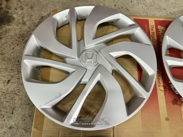ホイール・15インチ中古ホンダGB5フリード 純正ホイールキャップ4枚Set