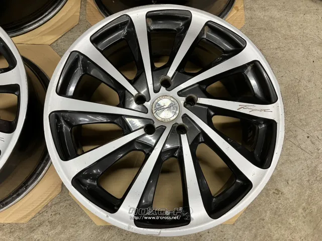 ホイール・18インチ中古ロクサーニ テンペストタービン 4本Set J75・ご 