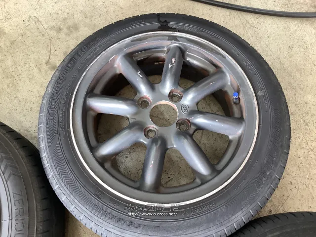 ホイール・タイヤ・14インチ中古ブラックレーシング6J+40PCD100/4H当時