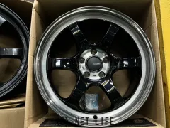 ブラック 18インチホイール ホイール・18インチ新品MIDレーシングR06（BKP） 4本set・15.88万円