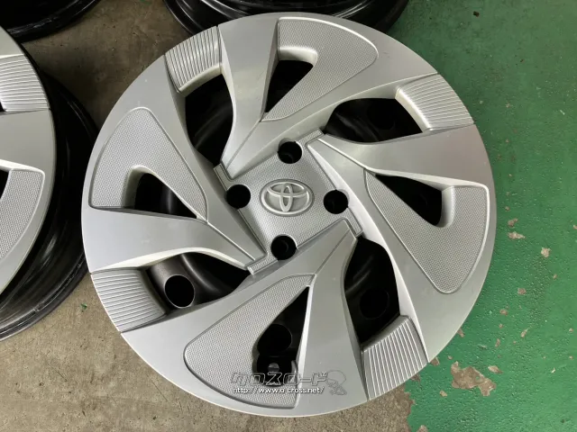 ホイール 15インチ中古アクア純正スチール(ホイールキャップ付)4本set J32