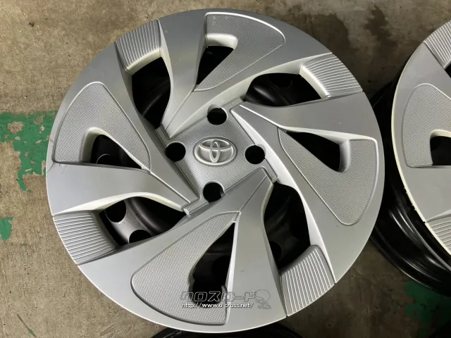 ホイール 15インチ中古アクア純正スチール(ホイールキャップ付)4本set J32