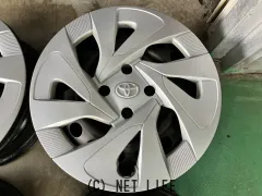 ホイール 15インチ中古アクア純正スチール(ホイールキャップ付)4本set J32