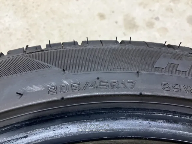 タイヤ 17インチ中古ハイフライ205/45R17 1本×8部取り付け工賃込T61