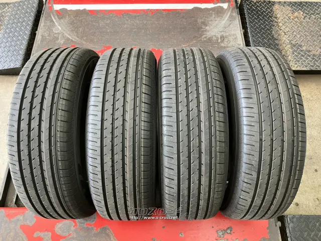 タイヤ 17インチ未使用ヨコハマアドバンV03 225/65R17 4本SET T63