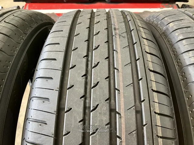 タイヤ 17インチ未使用ヨコハマアドバンV03 225/65R17 4本SET T63