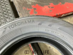 タイヤ 17インチ未使用ヨコハマアドバンV03 225/65R17 4本SET T63