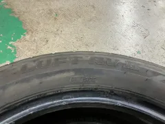 タイヤ 17インチ中古ブリヂストン215/55R17　１本×8部取り付け工賃込T74