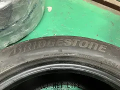 タイヤ 17インチ中古ブリヂストン235/50R17　1本×5部取り付け工賃込T25