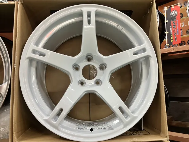 ホイール 18インチ新品CST ZERO-1 HYPER V2(ホワイト)4本set