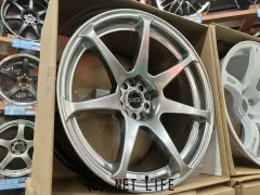 ホイール 18インチ新品CST ZERO-1 HYPER(Hシルバー)4本set