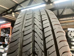 タイヤ 15インチ未使用に近いダンロップ175/80R15 4本取り付け工賃込T18