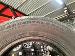 タイヤ 15インチ未使用に近いダンロップ175/80R15 4本取り付け工賃込T18