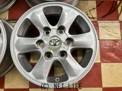 ホイール 15インチ中古トヨタハイエース200系　純正アルミ4本Set　J44