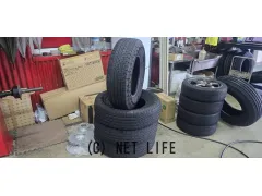 タイヤ 17インチ中古ネクセン245/75R17　4本×8部取り付け無料ですラングラーに