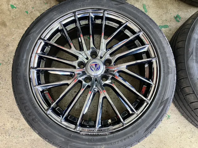 ホイール・タイヤ 18インチ中古RAYS ベルサス ストラテジーアディアボラ4本Set J63
