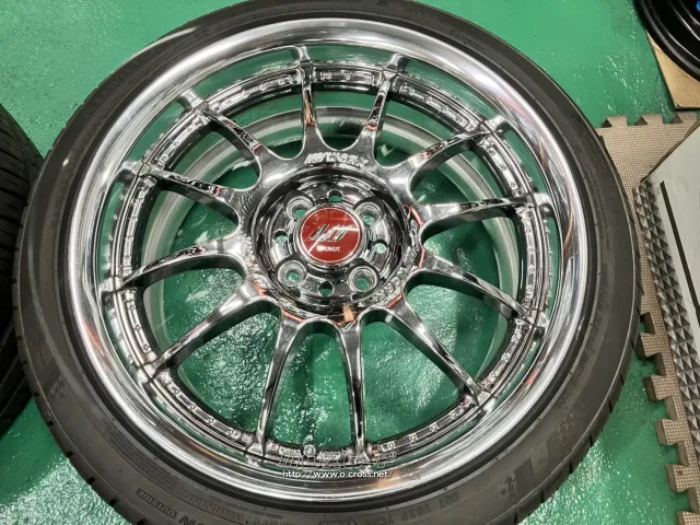 ホイール・タイヤ 17インチ程度良好WORK XSA戦 02C メッキ4本set中古タイヤ付J80
