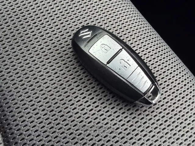 この度は当店のお車をご覧になっていただき、誠にありがとうございます。 スズキ スイフト