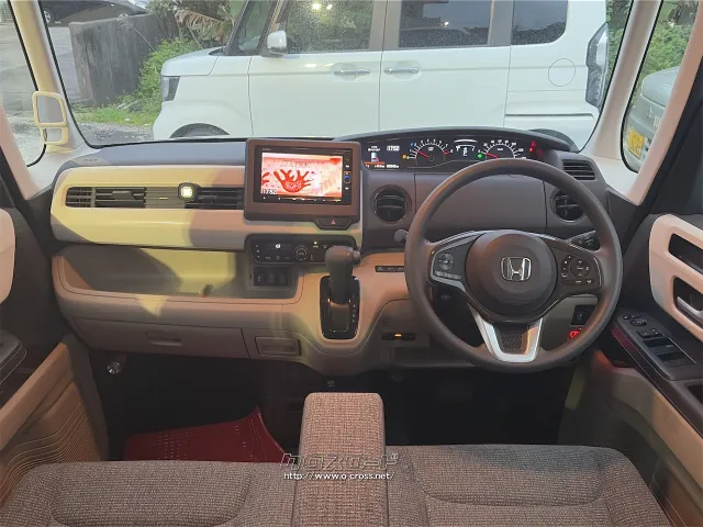 ホンダ N-BOX