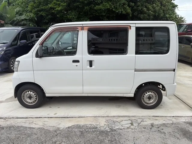 ダイハツ ハイゼットカーゴ