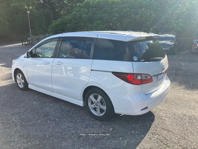 随所にクロームメッキやシルバー色の加飾を施すことでスポーティさを演出。 日産 ラフェスタハイウェイスター