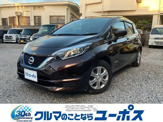 ショートノーズ&ロングルーフ、ミニバン風なデザインを持つコンパクトカー、ノート 日産 ノート