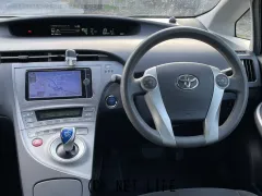 トヨタ プリウス