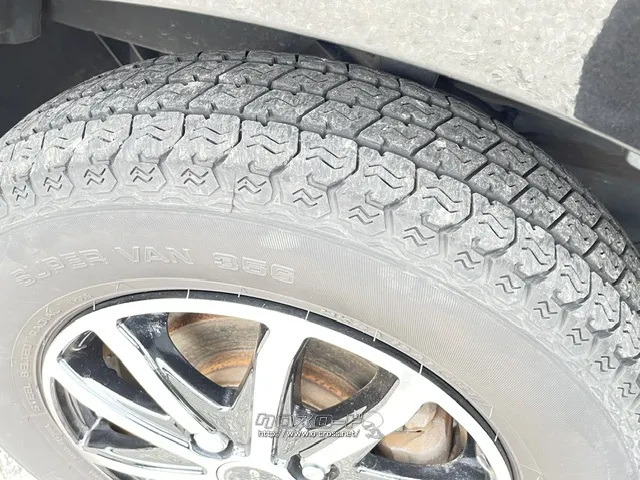 ダイハツ ハイゼットカーゴ
