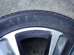 ホイール・タイヤ 18インチアルミタイヤ