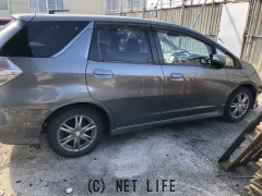 部品取車 フィットシャトル