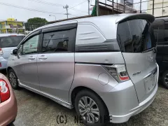 部品取車 フリード　ハイブリッド