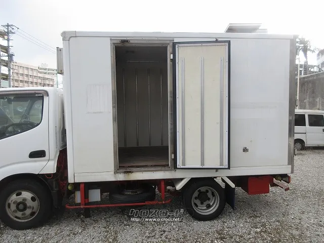 日野自動車 デュトロ