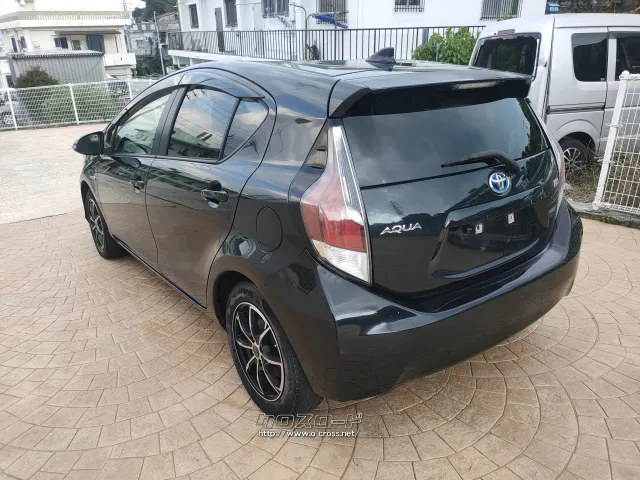 トヨタ アクア