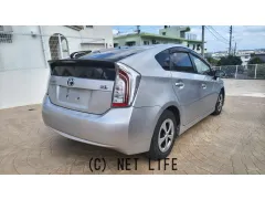 トヨタ プリウス