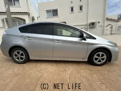 トヨタ プリウス