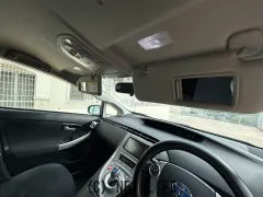 トヨタ プリウス