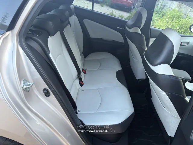 トヨタ プリウス